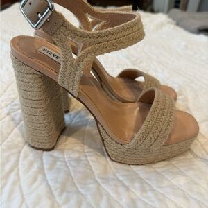 Steve Madden Tan Platform Heels with Woven Design